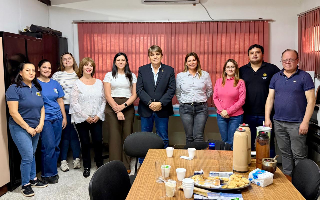 Visita de la AGP al Departamento de Geología de la FACEN
